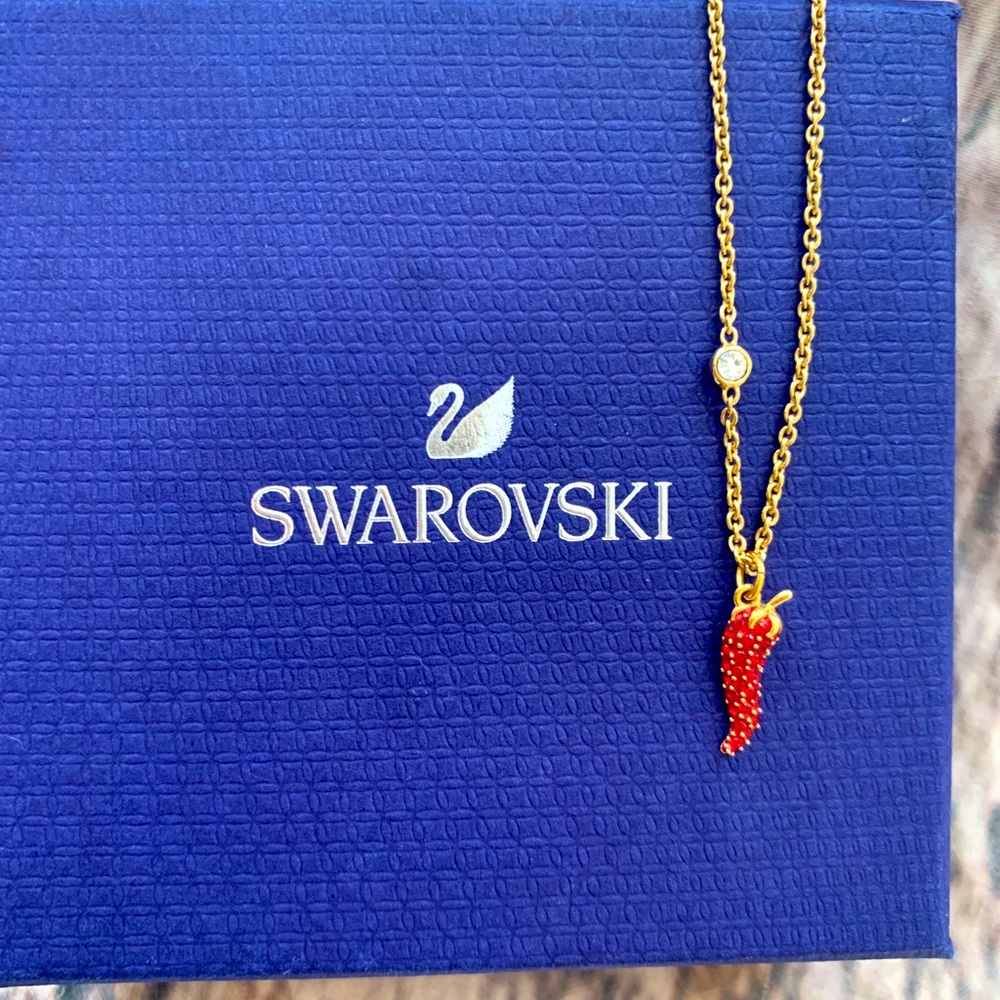 Lisabel Pepper Pendant Swarovski Necklace 🌶